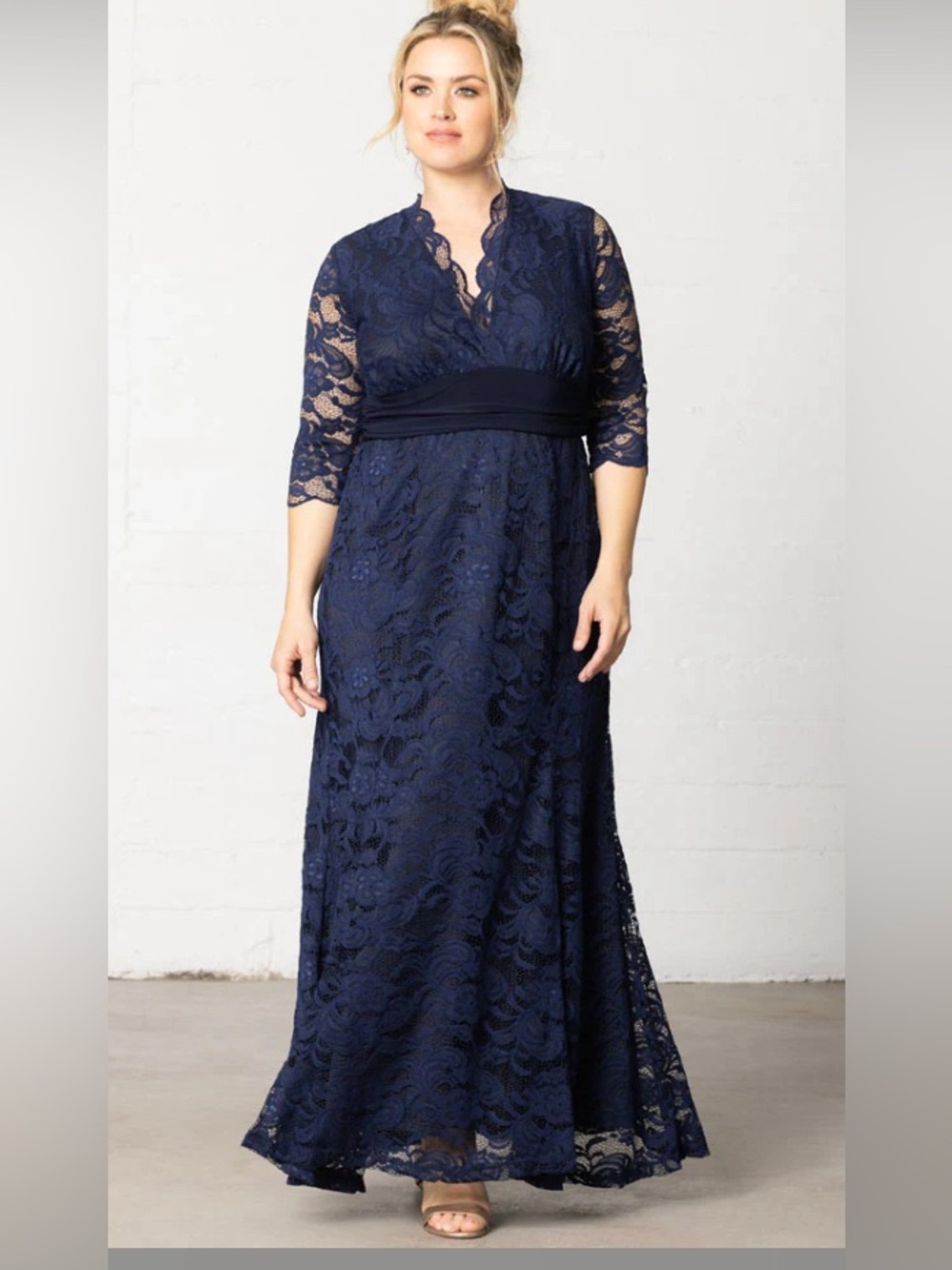 NWT Kiyonna Siren Lace maxi dress 1X navy blue